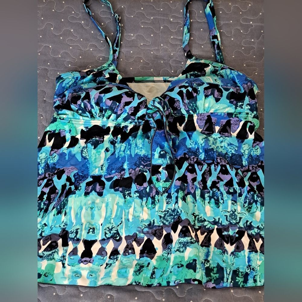 Island Pearls tankini swim top size 14